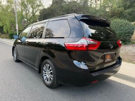 2020 TOYOTA SIENNA XLE MINIVAN 4D
