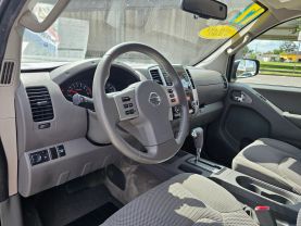 2017 NISSAN FRONTIER CREW CAB PICKUP V6, 4.0 LITER SV PICKUP 4D 5 FT