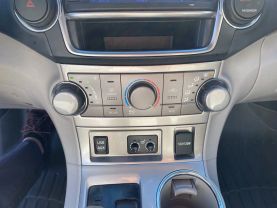 2013 TOYOTA HIGHLANDER SUV V6, 3.5 LITER PLUS SPORT UTILITY 4D