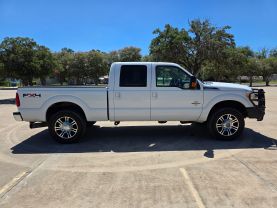 2011 FORD F250 SUPER DUTY CREW CAB PICKUP V8, TURBO DIESEL, 6.7L LARIAT PICKUP 4D 6 3/4 FT