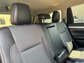 2019 TOYOTA HIGHLANDER SUV V6, 3.5 LITER LE PLUS SPORT UTILITY 4D