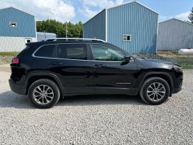 2020 JEEP CHEROKEE SUV 4-CYL, ZERO EVAP, 2.4 LITER LATITUDE PLUS SPORT UTILITY 4D at T&T Repairables - used car dealership in Spencer, Indiana.