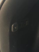 2019 Jeep Cherokee - Image 28