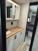 2025 STARCRAFT AUTUMN RIDGE RV - 26RLS at T&T Repairables - used car dealership in Spencer, Indiana.