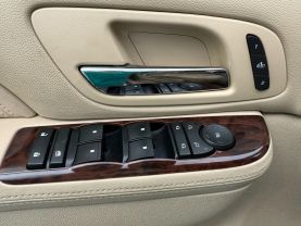 2012 CADILLAC ESCALADE SUV WHITE AUTOMATIC - Budget Used Car Sales