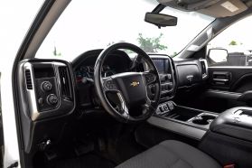 2018 Chevrolet Silverado 1500 Crew Cab - Image 3