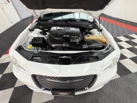 2016 CHRYSLER 300 SEDAN V6, 3.6 LITER 300C SEDAN 4D