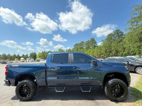 2021 Chevrolet Silverado 1500 Crew Cab Lt Trail Boss Pickup 4d 5 3/4 Ft - Image 8