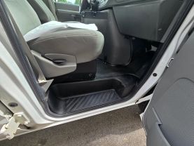 2007 Ford E350 Super Duty Passengerxlt Extended Van 3d - Image 22