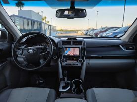 2013 Toyota Camry - Image 20