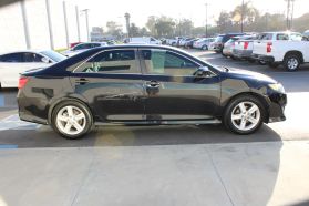 2014 TOYOTA CAMRY SE SEDAN 4D