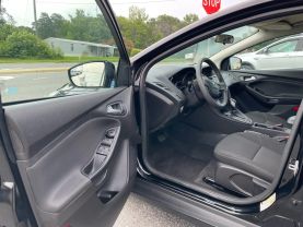 2017 Ford Focus - Image 5