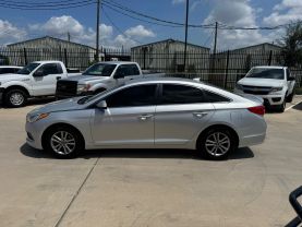 2016 HYUNDAI SONATA SEDAN 4-CYL, 2.4 LITER SE SEDAN 4D at Motors On Wheels - used car dealership in Houston, Texas.