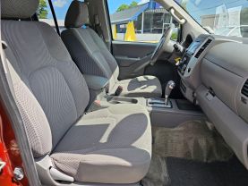2017 NISSAN FRONTIER CREW CAB PICKUP V6, 4.0 LITER SV PICKUP 4D 5 FT
