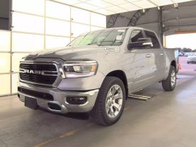 2019 RAM 1500 CREW CAB PICKUP V8, HEMI, 5.7 LITER BIG HORN PICKUP 4D 5 1/2 FT