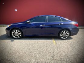 2014 Hyundai Sonata - Image 2