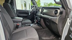 2023 Jeep Gladiator - Image 7
