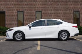 2025 TOYOTA CAMRY SEDAN 4-CYL, HYBRID, 2.5 LITER LE SEDAN 4D