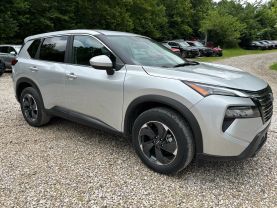 2025 NISSAN ROGUE SUV 3-CYL, TURBO, 1.5 LITER SV SPORT UTILITY 4D at T&T Repairables - used car dealership in Spencer, Indiana.