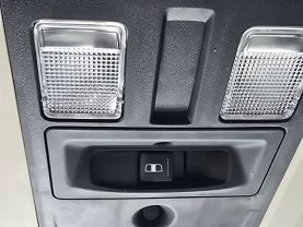 2016 Ram 1500 Crew Cabbig Horn Pickup 4d 5 1/2 Ft - Image 30