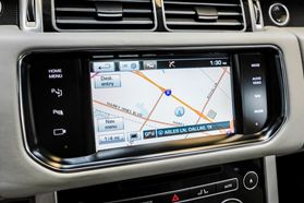 2015 Land Rover Range Rover - Image 20