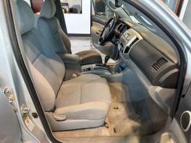 2011 TOYOTA TACOMA DOUBLE CAB PICKUP V6, 4.0 LITER PICKUP 4D 5 FT
