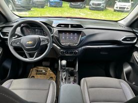 2021 CHEVROLET TRAILBLAZER SUV 3-CYL, ECOTEC, TURBO, 1.2 LITER LT SPORT UTILITY 4D at T&T Repairables - used car dealership in Spencer, Indiana.