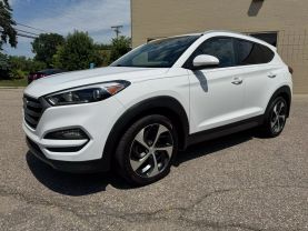 2016 HYUNDAI TUCSON SUV 4-CYL, TURBO, 1.6 LITER SPORT SUV 4D