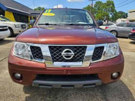 2017 NISSAN FRONTIER CREW CAB PICKUP V6, 4.0 LITER SV PICKUP 4D 5 FT