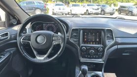 2017 Jeep Grand Cherokee - Image 27
