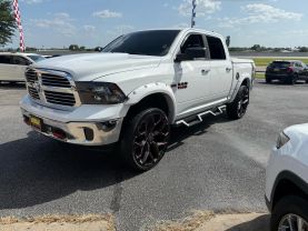 2017 RAM 1500 CREW CAB PICKUP WHITE AUTOMATIC - Budget Used Car Sales