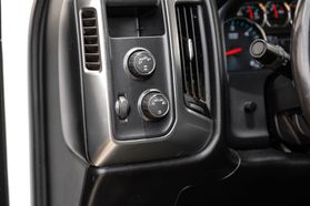 2018 Chevrolet Silverado 1500 Crew Cab - Image 36