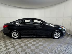 2014 HYUNDAI SONATA SEDAN 4-CYL, 2.4 LITER GLS SEDAN 4D