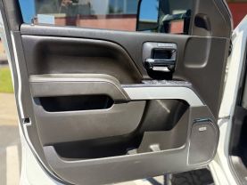 2015 CHEVROLET SILVERADO 3500 HD CREW CAB PICKUP V8, TURBO DSL, 6.6L LTZ PICKUP 4D 6 1/2 FT