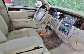 2008 LINCOLN TOWN CAR