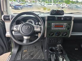 2011 TOYOTA FJ CRUISER SUV V6, 4.0 LITER SPORT UTILITY 2D