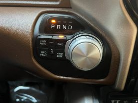 2019 RAM 1500 CREW CAB PICKUP GRAY AUTOMATIC - Iron Cars Inc