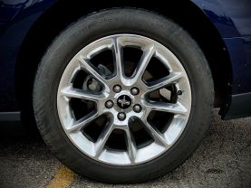 2011 Ford Mustang - Image 28
