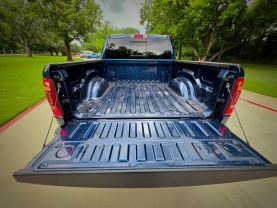 2022 RAM 1500 CREW CAB PICKUP V8, HEMI, ETORQUE, 5.7 LITER LARAMIE PICKUP 4D 5 1/2 FT