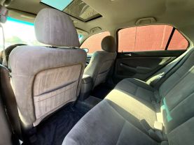 2005 Honda Accord - Image 11