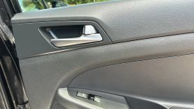 2017 Hyundai Tucson - Image 25