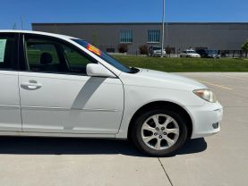 2005 TOYOTA CAMRY SEDAN 4-CYL, 2.4 LITER SE SEDAN 4D