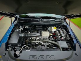 2022 RAM 1500 CREW CAB PICKUP V8, HEMI, ETORQUE, 5.7 LITER LARAMIE PICKUP 4D 5 1/2 FT