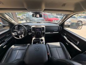 2018 RAM 2500 CREW CAB PICKUP V8, HEMI, 6.4 LITER LARAMIE PICKUP 4D 6 1/3 FT