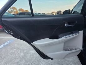 2014 Toyota Camry - Image 11
