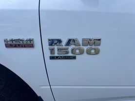 2019 RAM 1500 CLASSIC CREW CAB PICKUP V8, HEMI, 5.7 LITER BIG HORN PICKUP 4D 6 1/3 FT