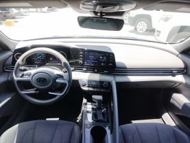 2022 HYUNDAI ELANTRA SEDAN 4-CYL, 2.0 LITER SEL SEDAN 4D at Motors On Wheels - used car dealership in Houston, Texas.