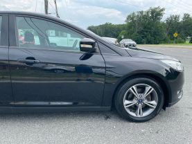 2017 Ford Focus - Image 29