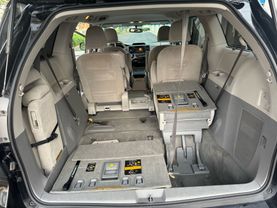 2012 TOYOTA SIENNA