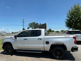 2020 Chevrolet Silverado 1500 Crew Cab Lt Trail Boss Pickup 4d 5 3/4 Ft - Image 4